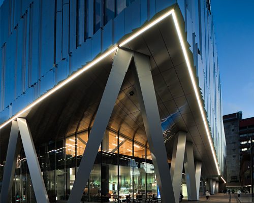 THE UNIVERSITY OF AUCKLAND (5)