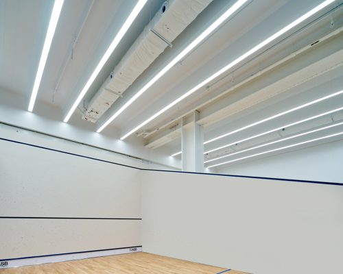 THE UNIVERSITY OF AUCKLAND (9)